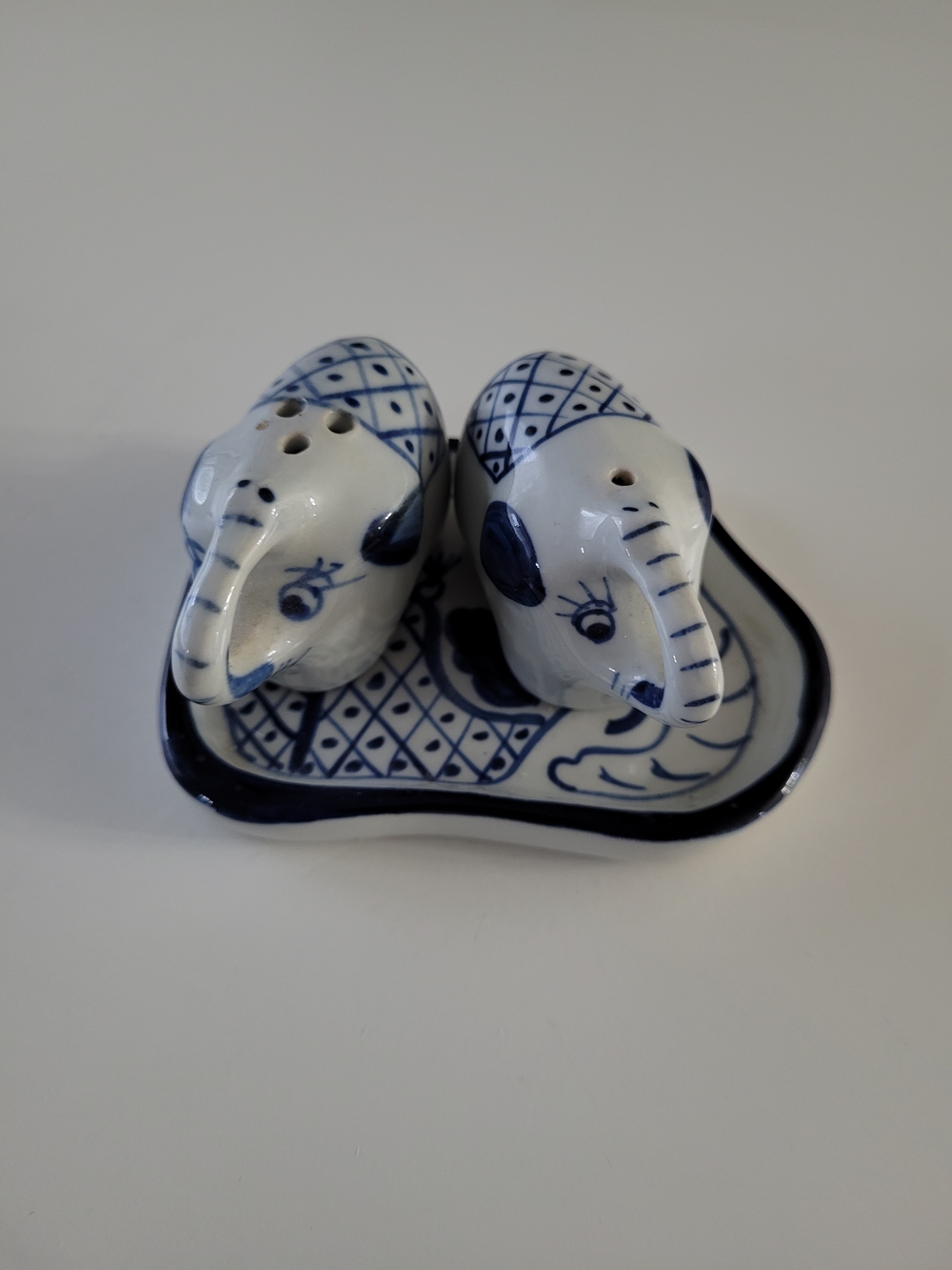Blue & White Ceramic Elephant Salt and Pepper Set with Tray